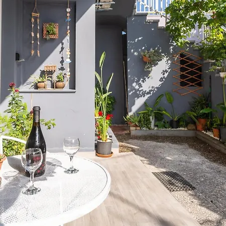 Traditional Apartment *