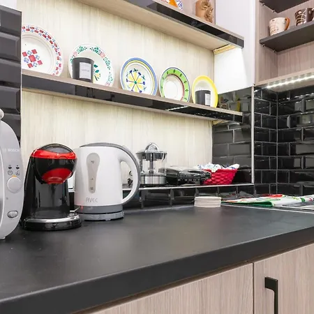 דירה Traditional *